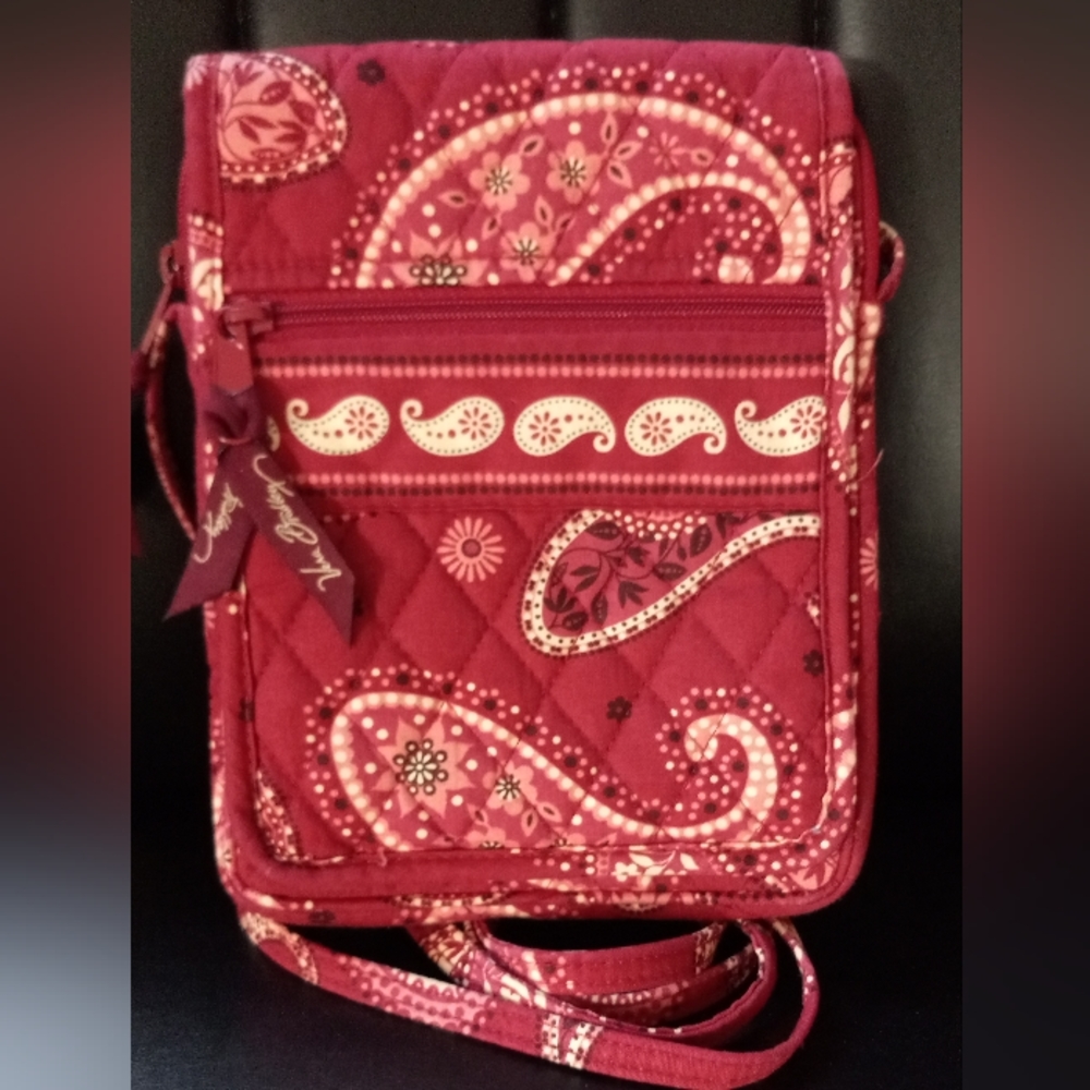 VERA BRADLEY CROSSBODY.       #27 WS